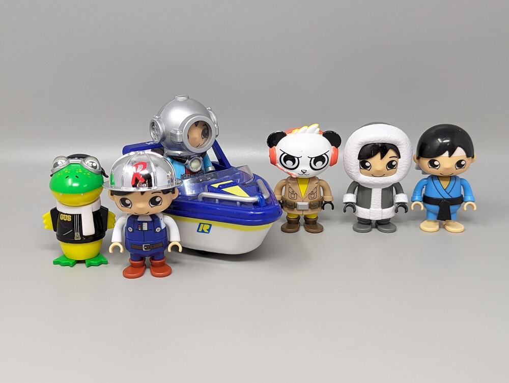 Ryans World Action Figure Lot of 6 Combo Panda Karate Gus Eskimo Under Water 3"